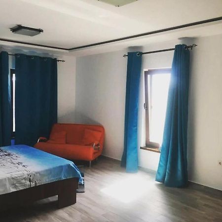 Albdevara Mar Srl Vama Veche Exterior photo